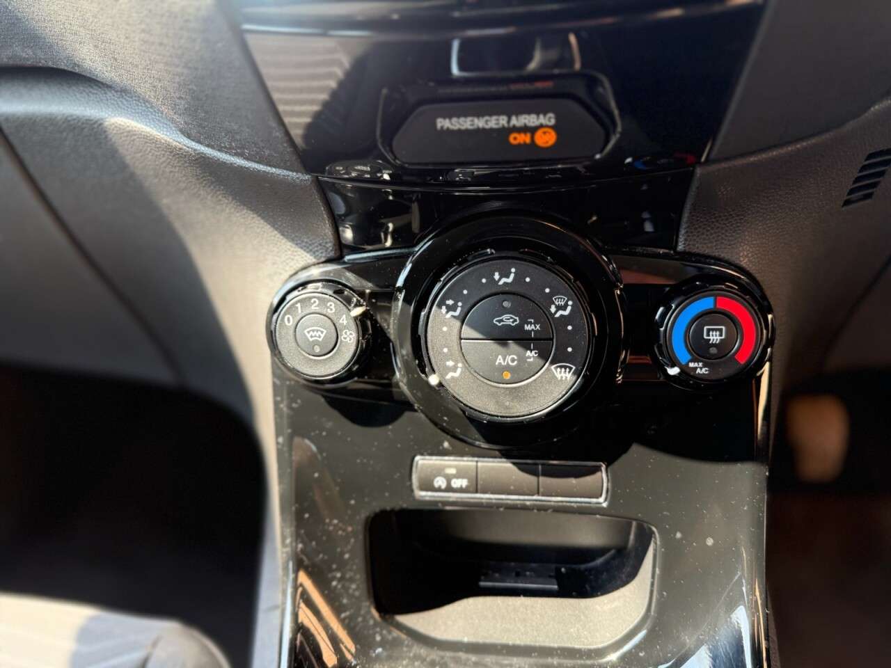 2015 FORD FIESTA 2015 FORD FIESTA