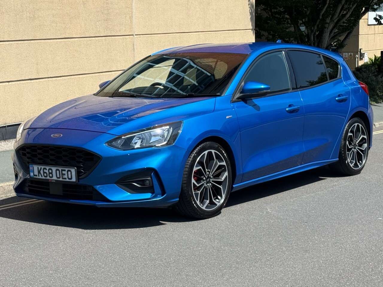 A 2018 FORD FOCUS 1.0T EcoBoost ST-Line X Hatchback 5dr Petrol Manual Euro 6 (s/s) (125 ps) A 2018 FORD FOCUS 1.0T EcoBoost ST-Line X Hatchback 5dr Petrol Manual Euro 6 (s/s) (125 ps)