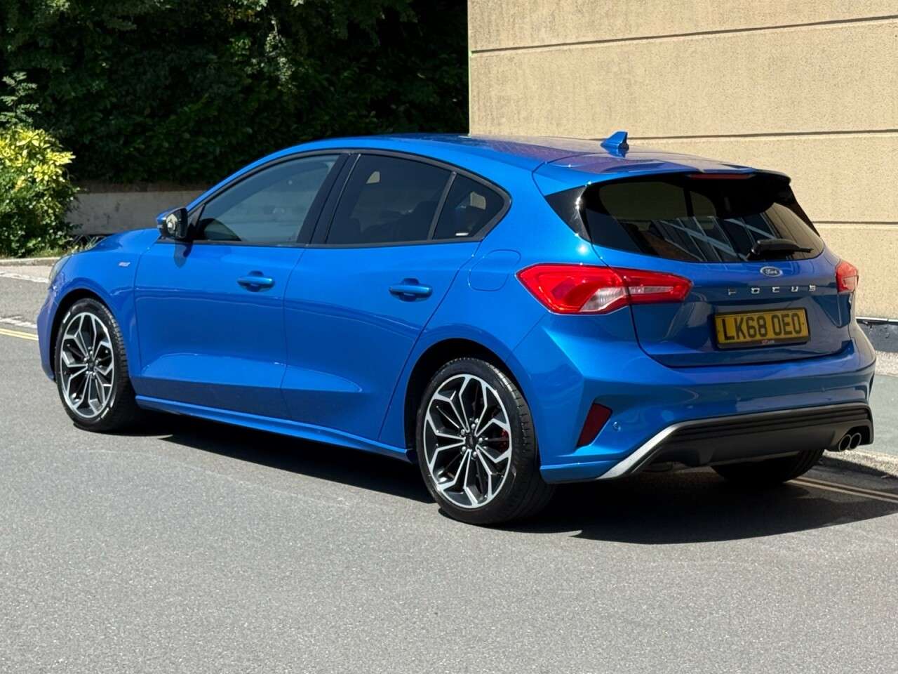 A 2018 FORD FOCUS 1.0T EcoBoost ST-Line X Hatchback 5dr Petrol Manual Euro 6 (s/s) (125 ps) A 2018 FORD FOCUS 1.0T EcoBoost ST-Line X Hatchback 5dr Petrol Manual Euro 6 (s/s) (125 ps)