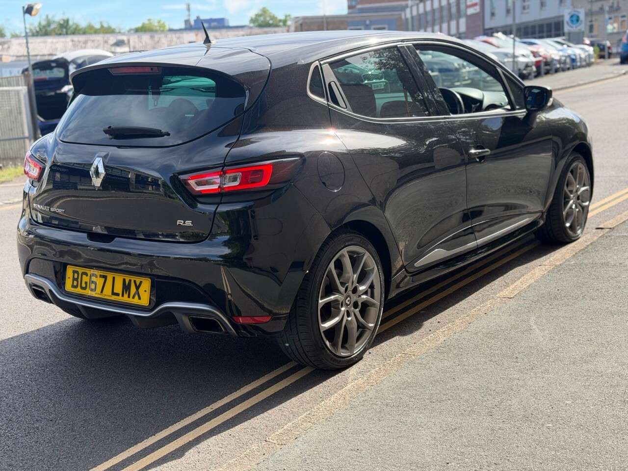A 2017 RENAULT CLIO 1.6 TCe Renaultsport Nav Hatchback 5dr Petrol EDC Euro 6 (200 ps) A 2017 RENAULT CLIO 1.6 TCe Renaultsport Nav Hatchback 5dr Petrol EDC Euro 6 (200 ps)