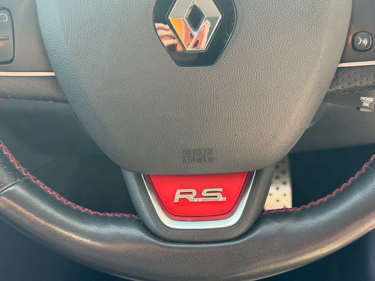 2017 RENAULT CLIO 2017 RENAULT CLIO