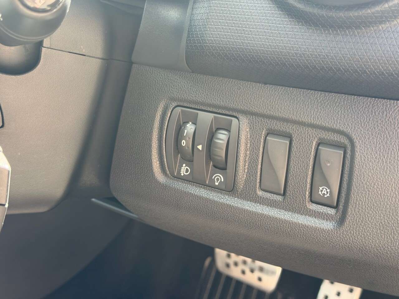 2017 RENAULT CLIO 2017 RENAULT CLIO