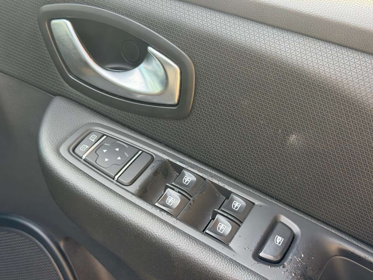 2017 RENAULT CLIO 2017 RENAULT CLIO