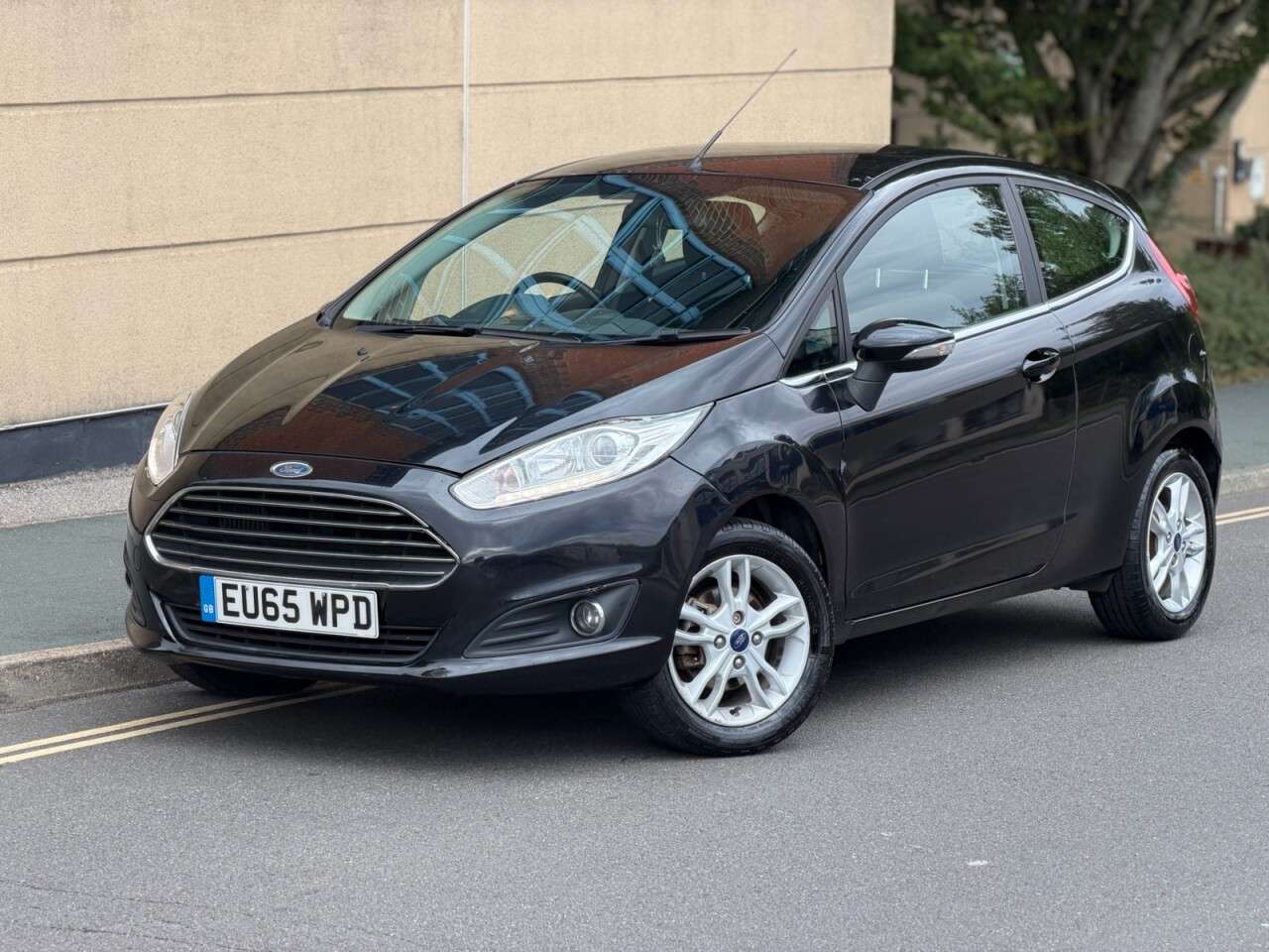 A 2015 FORD FIESTA 1.0T EcoBoost Zetec Hatchback 3dr Petrol Manual Euro 6 (s/s) (100 ps) A 2015 FORD FIESTA 1.0T EcoBoost Zetec Hatchback 3dr Petrol Manual Euro 6 (s/s) (100 ps)