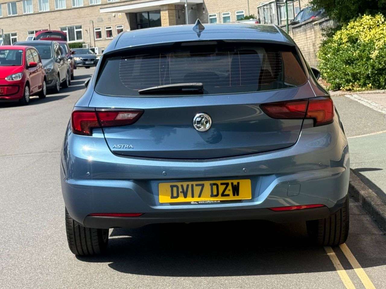 A 2017 VAUXHALL ASTRA 1.6 CDTi ecoFLEX Elite Nav Hatchback 5dr Diesel Manual Euro 6 (s/s) (110 ps A 2017 VAUXHALL ASTRA 1.6 CDTi ecoFLEX Elite Nav Hatchback 5dr Diesel Manual Euro 6 (s/s) (110 ps