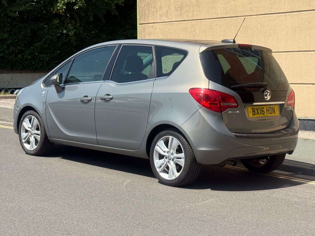 A 2016 VAUXHALL MERIVA 1.4i Turbo SE MPV 5dr Petrol Manual Euro 6 (120 ps) A 2016 VAUXHALL MERIVA 1.4i Turbo SE MPV 5dr Petrol Manual Euro 6 (120 ps)