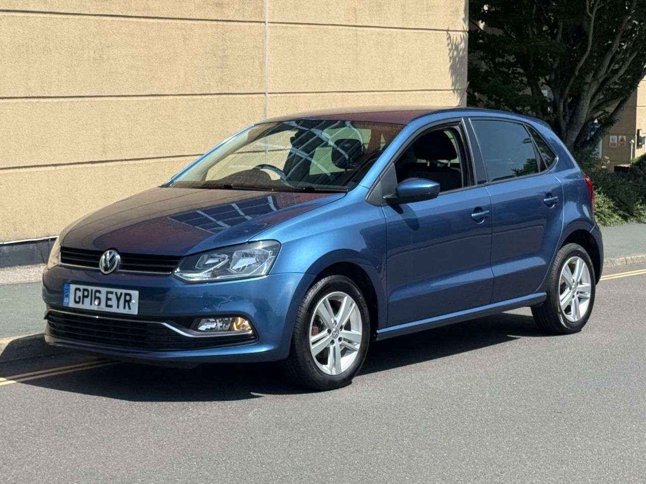 A 2016 VOLKSWAGEN POLO 1.2 TSI BlueMotion Tech Match Hatchback 5dr Petrol Manual Euro 6 (s/s) (90 A 2016 VOLKSWAGEN POLO 1.2 TSI BlueMotion Tech Match Hatchback 5dr Petrol Manual Euro 6 (s/s) (90