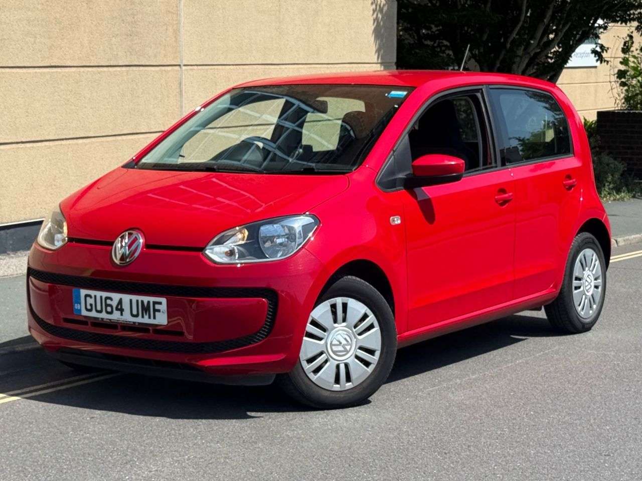 A 2014 VOLKSWAGEN UP! 1.0 Move up! Hatchback 5dr Petrol Manual Euro 5 (60 ps) A 2014 VOLKSWAGEN UP! 1.0 Move up! Hatchback 5dr Petrol Manual Euro 5 (60 ps)