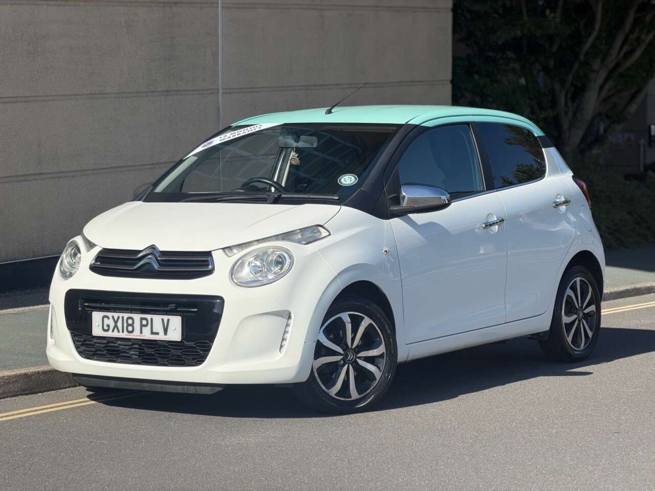 A 2018 CITROEN C1 1.2 PureTech Flair Hatchback 5dr Petrol Manual Euro 6 (82 ps) A 2018 CITROEN C1 1.2 PureTech Flair Hatchback 5dr Petrol Manual Euro 6 (82 ps)