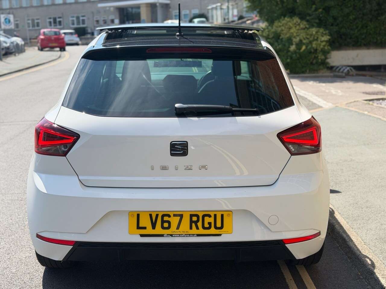 A 2017 SEAT IBIZA 1.0 MPI SE Design Hatchback 5dr Petrol Manual Euro 6 (s/s) (75 ps) A 2017 SEAT IBIZA 1.0 MPI SE Design Hatchback 5dr Petrol Manual Euro 6 (s/s) (75 ps)