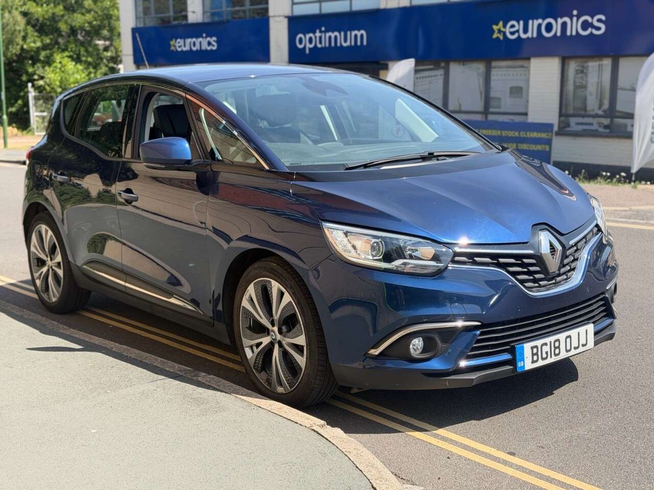 A 2018 RENAULT SCENIC 1.5 dCi Dynamique Nav MPV 5dr Diesel Manual Euro 6 (s/s) (110 ps) A 2018 RENAULT SCENIC 1.5 dCi Dynamique Nav MPV 5dr Diesel Manual Euro 6 (s/s) (110 ps)