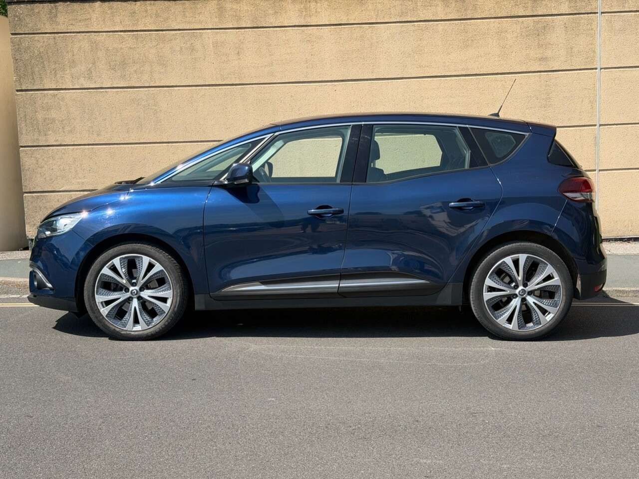 2018 RENAULT SCENIC 2018 RENAULT SCENIC