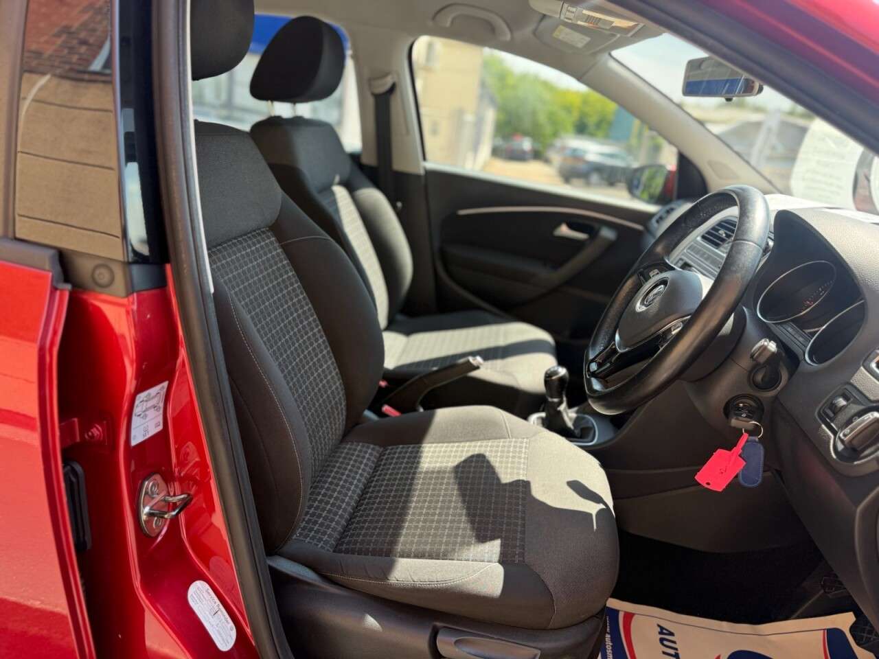 2015 VOLKSWAGEN POLO 2015 VOLKSWAGEN POLO