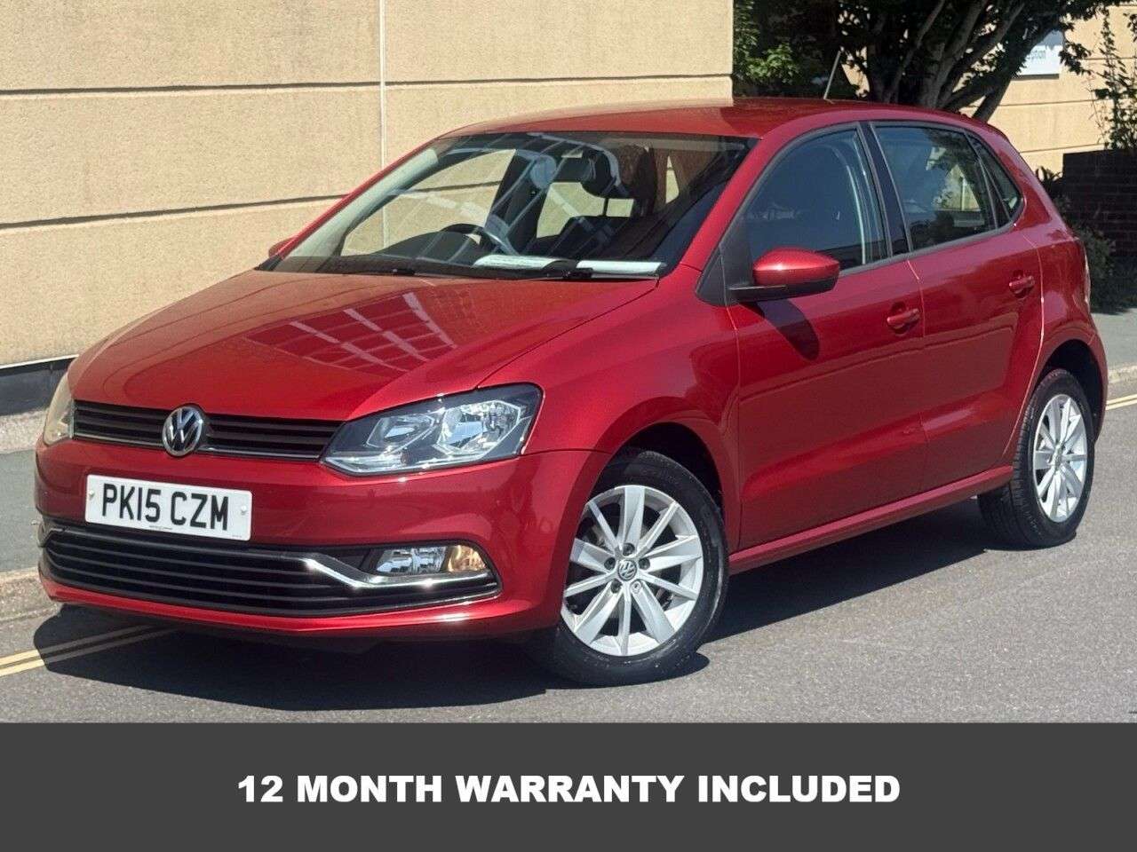 A 2015 VOLKSWAGEN POLO 1.0 BlueMotion Tech SE Hatchback 5dr Petrol Manual Euro 6 (s/s) (75 ps) A 2015 VOLKSWAGEN POLO 1.0 BlueMotion Tech SE Hatchback 5dr Petrol Manual Euro 6 (s/s) (75 ps)