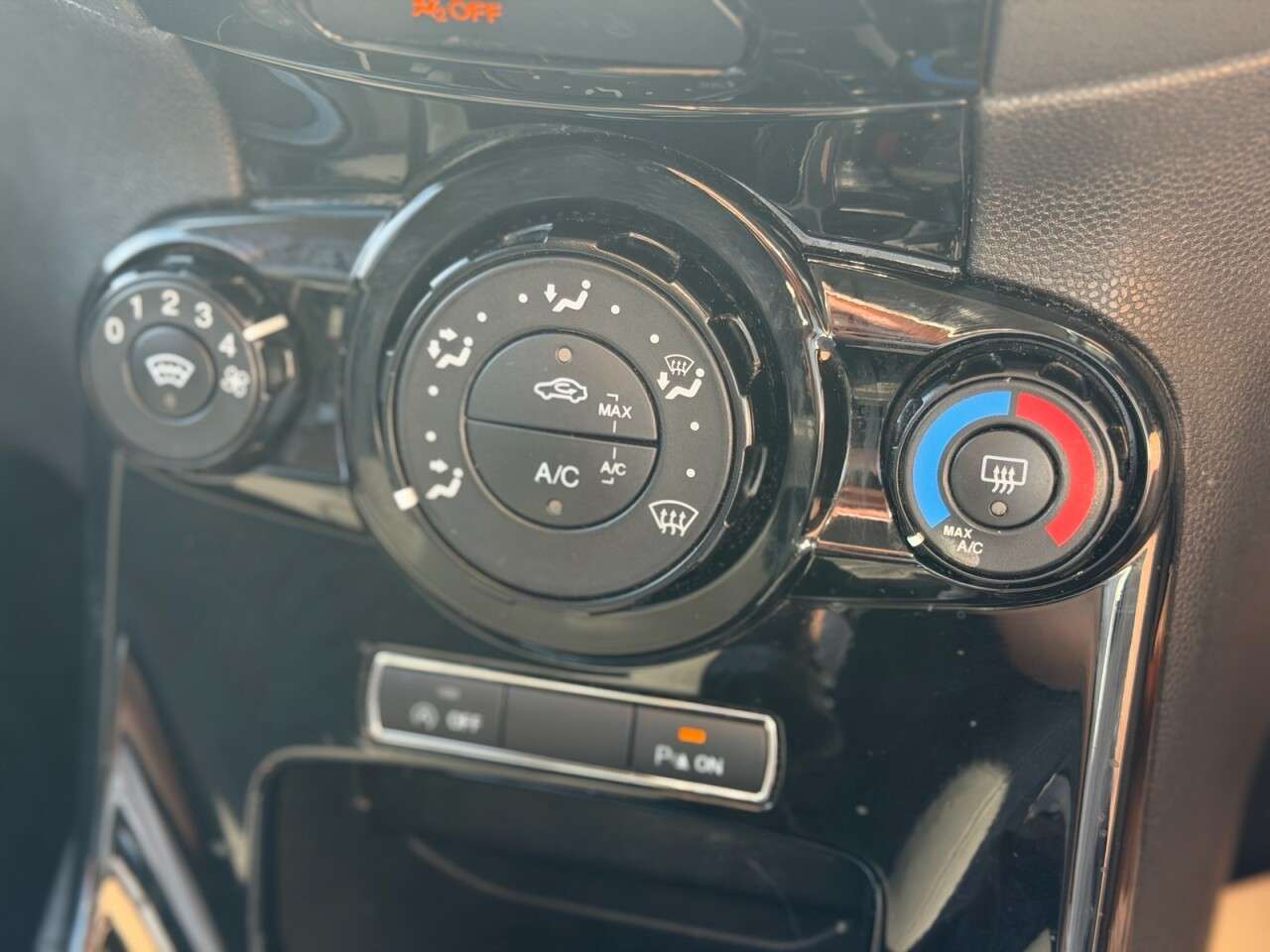 2013 FORD FIESTA 2013 FORD FIESTA