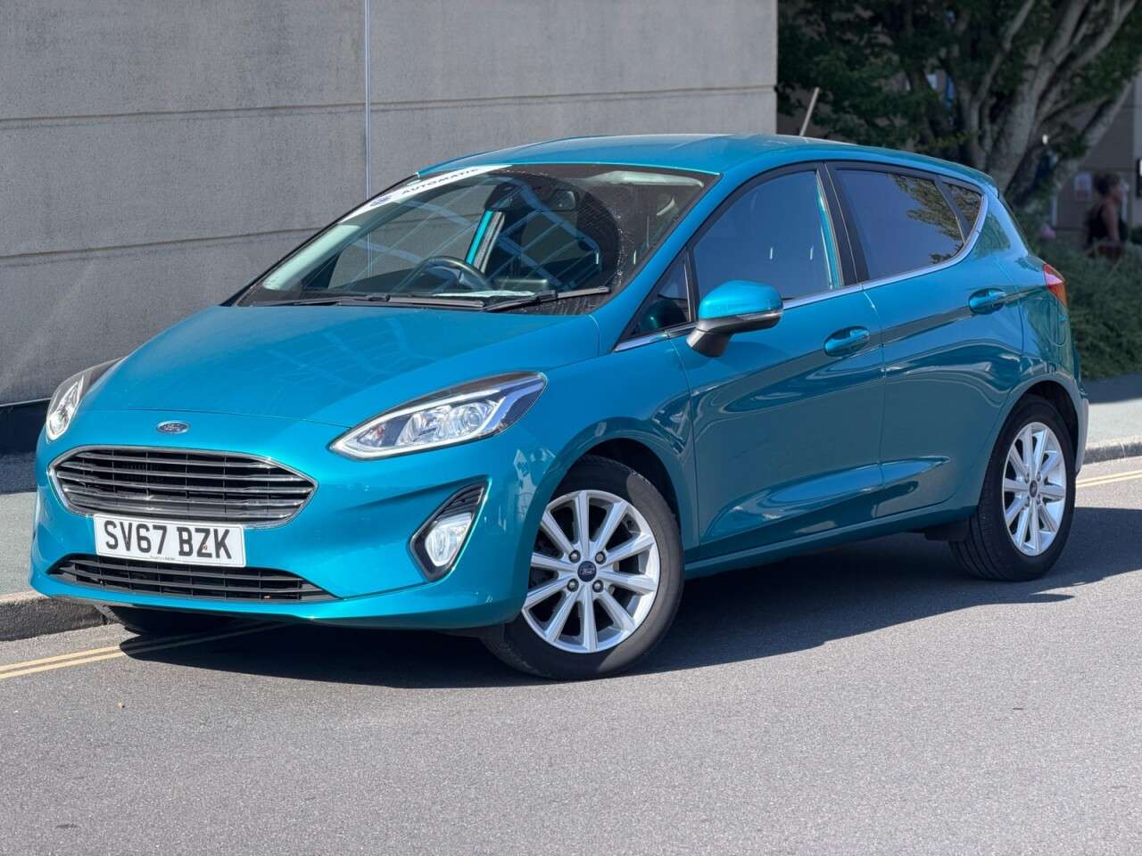 A 2017 FORD FIESTA 1.0T EcoBoost Titanium Hatchback 5dr Petrol Auto Euro 6 (s/s) (100 ps) 12 M A 2017 FORD FIESTA 1.0T EcoBoost Titanium Hatchback 5dr Petrol Auto Euro 6 (s/s) (100 ps) 12 M