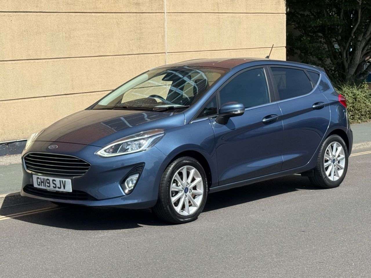 A 2019 FORD FIESTA 1.0T EcoBoost GPF Titanium Hatchback 5dr Petrol Manual Euro 6 (s/s) (100 ps A 2019 FORD FIESTA 1.0T EcoBoost GPF Titanium Hatchback 5dr Petrol Manual Euro 6 (s/s) (100 ps