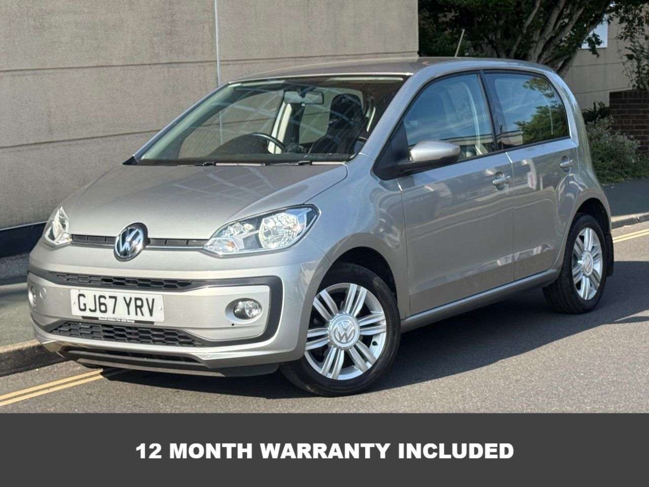 A 2017 VOLKSWAGEN UP! 1.0 High up! Hatchback 5dr Petrol Manual Euro 6 (s/s) (75 ps) A 2017 VOLKSWAGEN UP! 1.0 High up! Hatchback 5dr Petrol Manual Euro 6 (s/s) (75 ps)