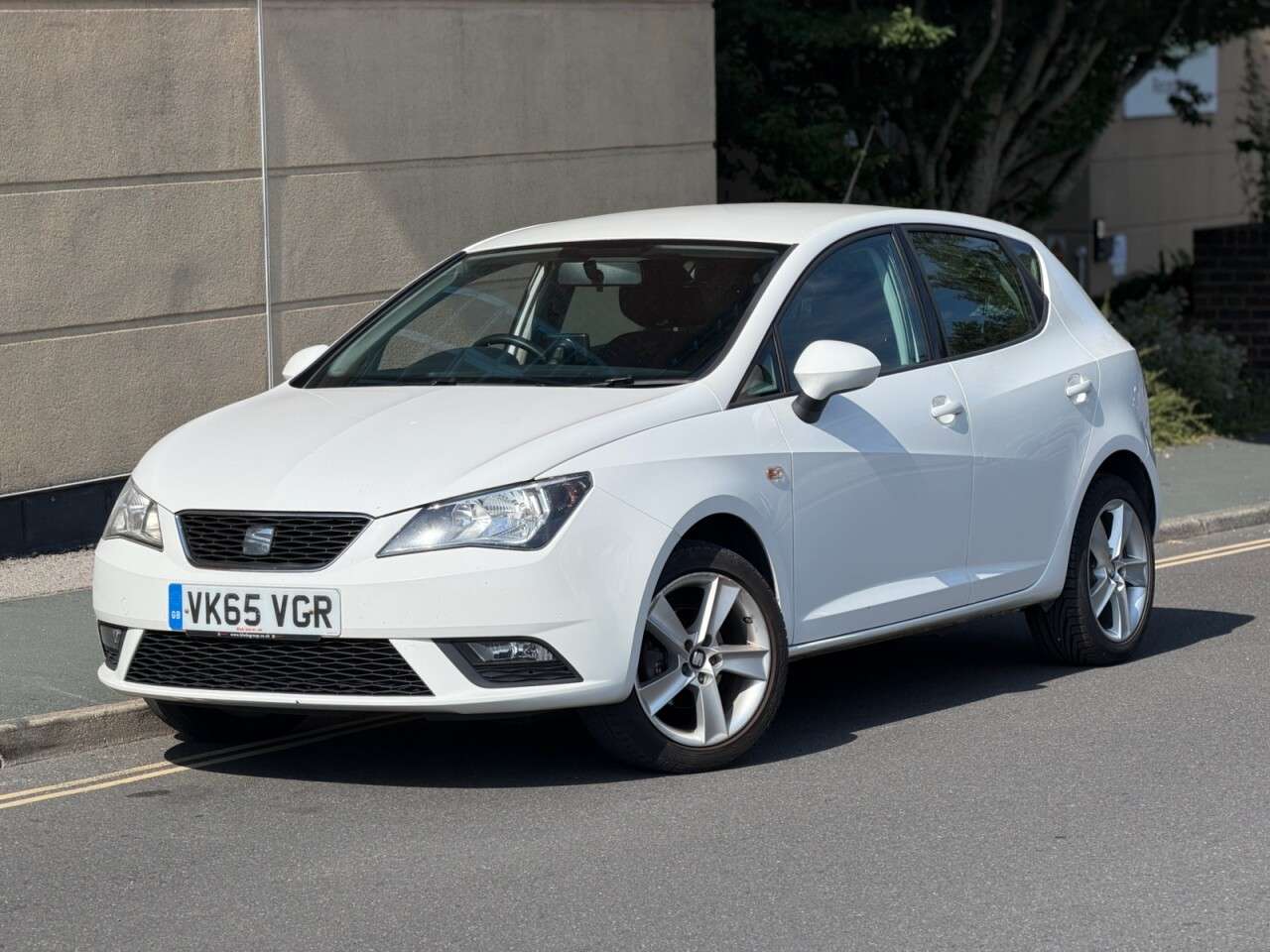 A 2015 SEAT IBIZA 1.4 Toca Hatchback 5dr Petrol Manual Euro 5 (85 ps) A 2015 SEAT IBIZA 1.4 Toca Hatchback 5dr Petrol Manual Euro 5 (85 ps)