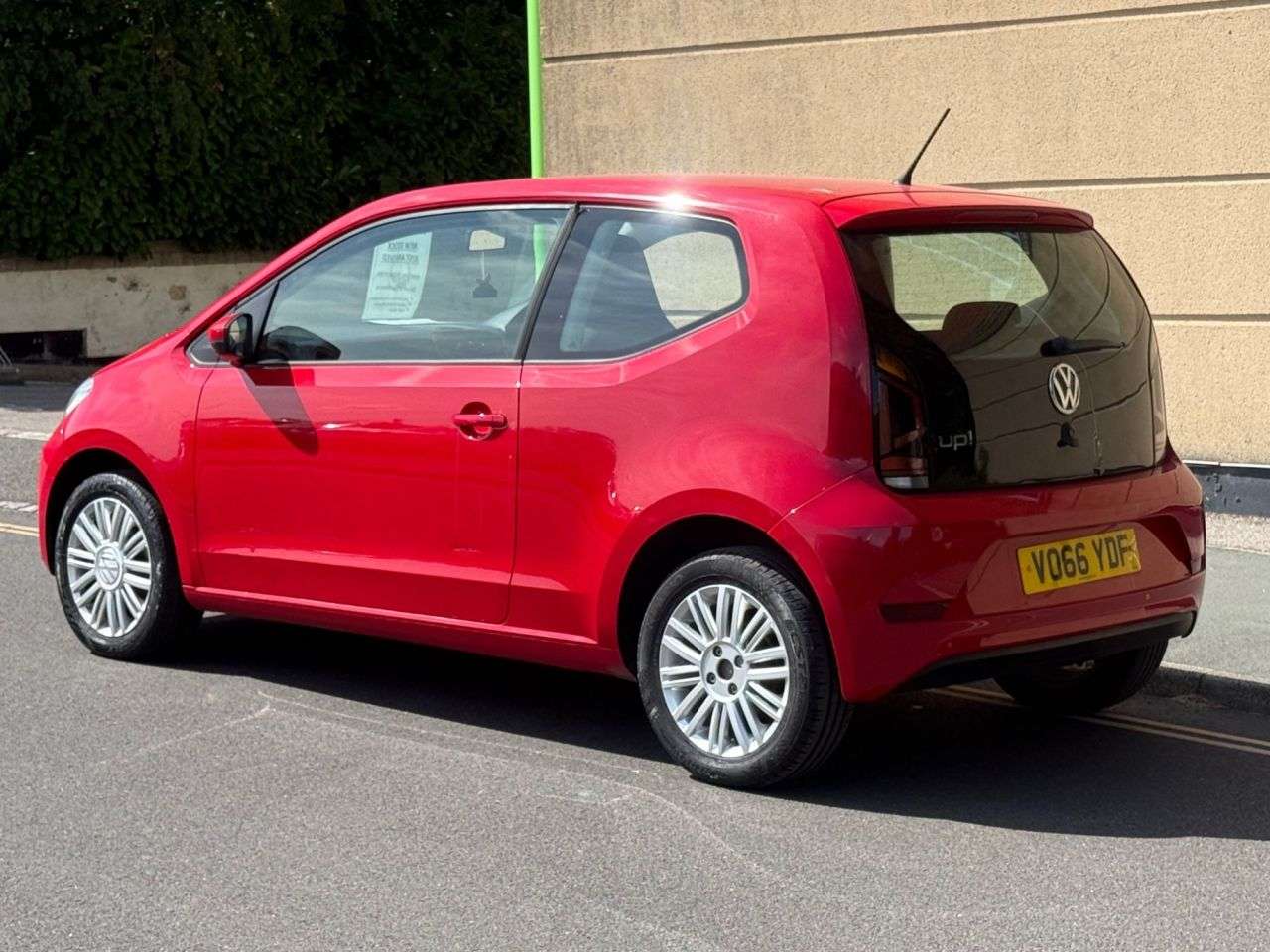 2016 VOLKSWAGEN UP! 2016 VOLKSWAGEN UP!