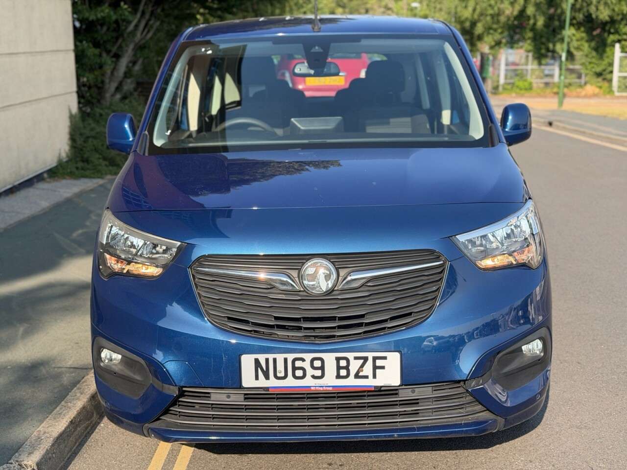 A 2019 VAUXHALL COMBO LIFE 1.2 Turbo GPF Energy MPV 5dr Petrol Manual Euro 6 (s/s) (7 Seat) (110 ps) A 2019 VAUXHALL COMBO LIFE 1.2 Turbo GPF Energy MPV 5dr Petrol Manual Euro 6 (s/s) (7 Seat) (110 ps)