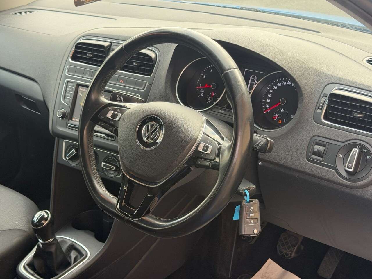 2015 VOLKSWAGEN POLO 2015 VOLKSWAGEN POLO