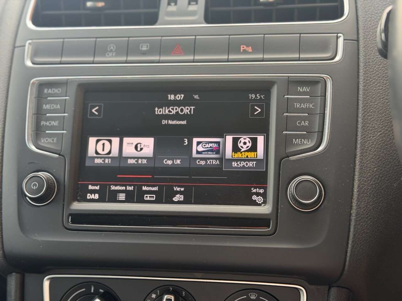 2015 VOLKSWAGEN POLO 2015 VOLKSWAGEN POLO