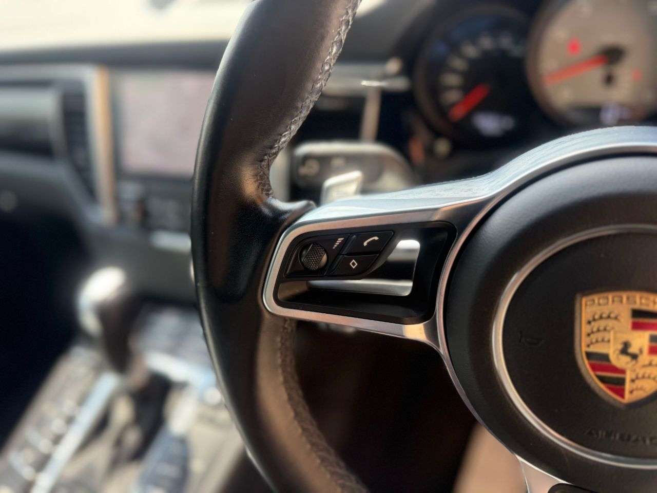 2017 PORSCHE MACAN 2017 PORSCHE MACAN