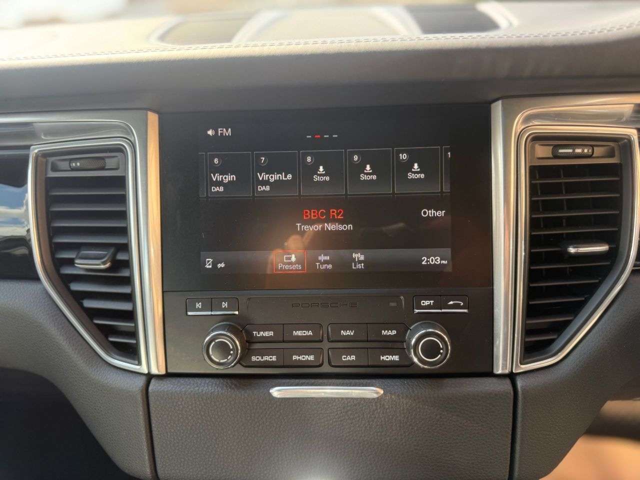 2017 PORSCHE MACAN 2017 PORSCHE MACAN