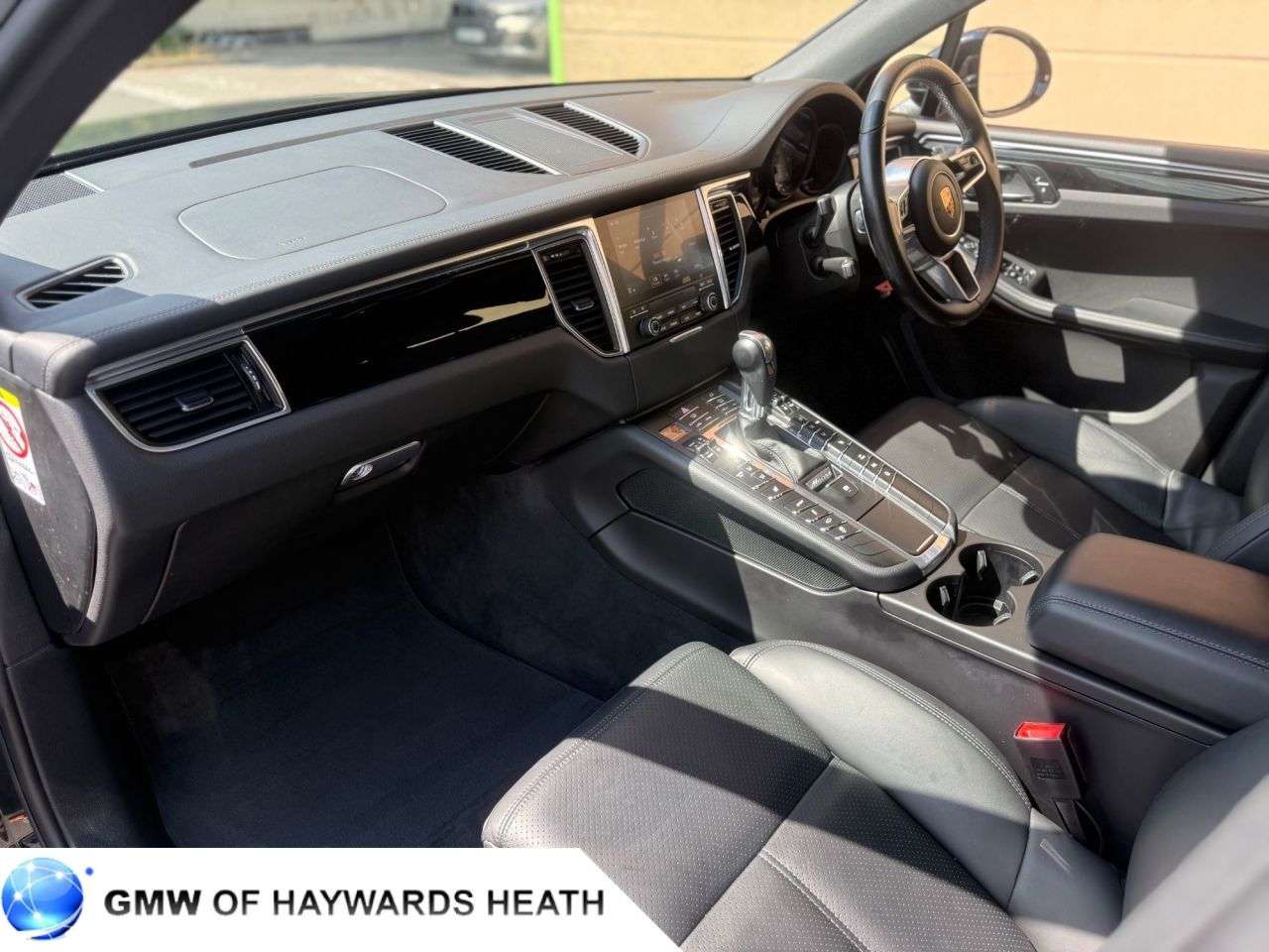 2017 PORSCHE MACAN 2017 PORSCHE MACAN