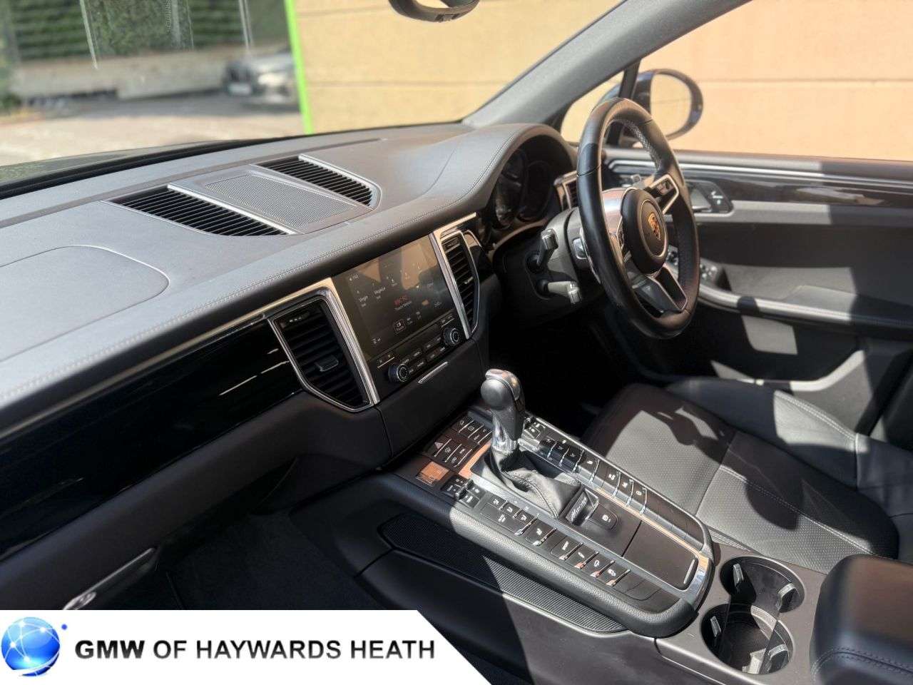2017 PORSCHE MACAN 2017 PORSCHE MACAN