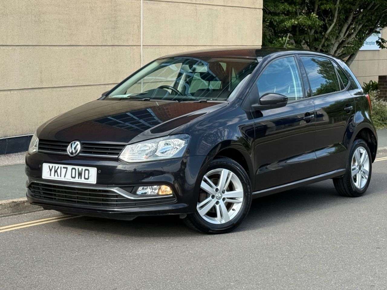 A 2017 VOLKSWAGEN POLO 1.0 BlueMotion Tech Match Hatchback 5dr Petrol Manual Euro 6 (s/s) (75 ps) A 2017 VOLKSWAGEN POLO 1.0 BlueMotion Tech Match Hatchback 5dr Petrol Manual Euro 6 (s/s) (75 ps)
