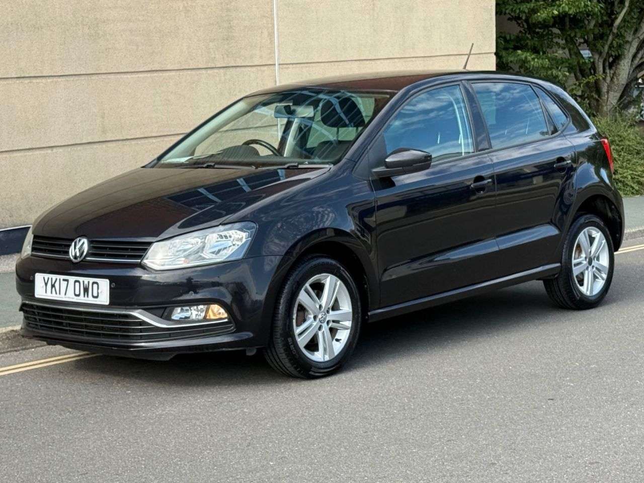 A 2017 VOLKSWAGEN POLO 1.0 BlueMotion Tech Match Hatchback 5dr Petrol Manual Euro 6 (s/s) (75 ps) A 2017 VOLKSWAGEN POLO 1.0 BlueMotion Tech Match Hatchback 5dr Petrol Manual Euro 6 (s/s) (75 ps)