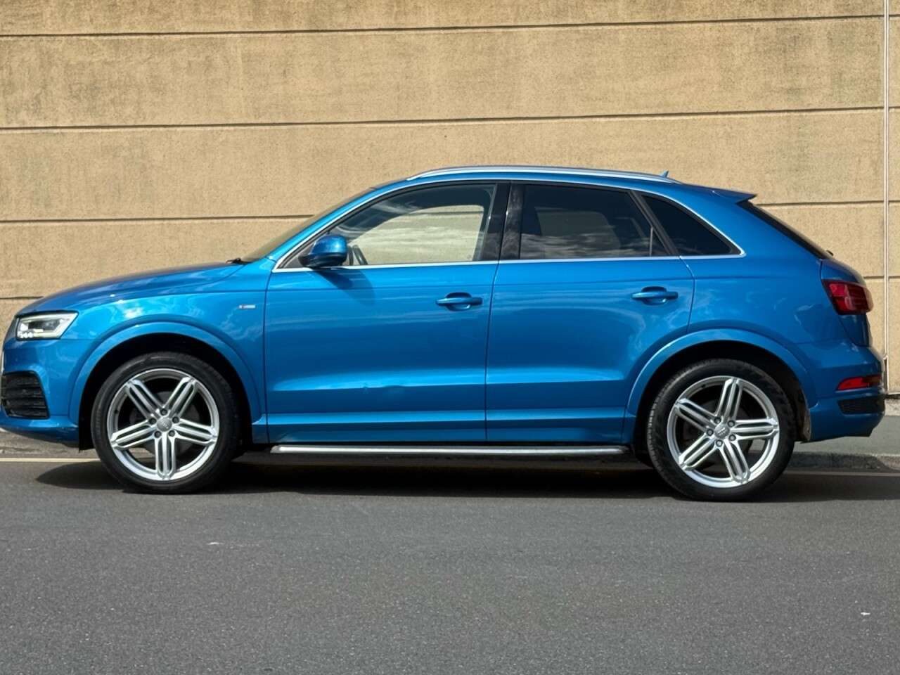 2015 AUDI Q3 2015 AUDI Q3