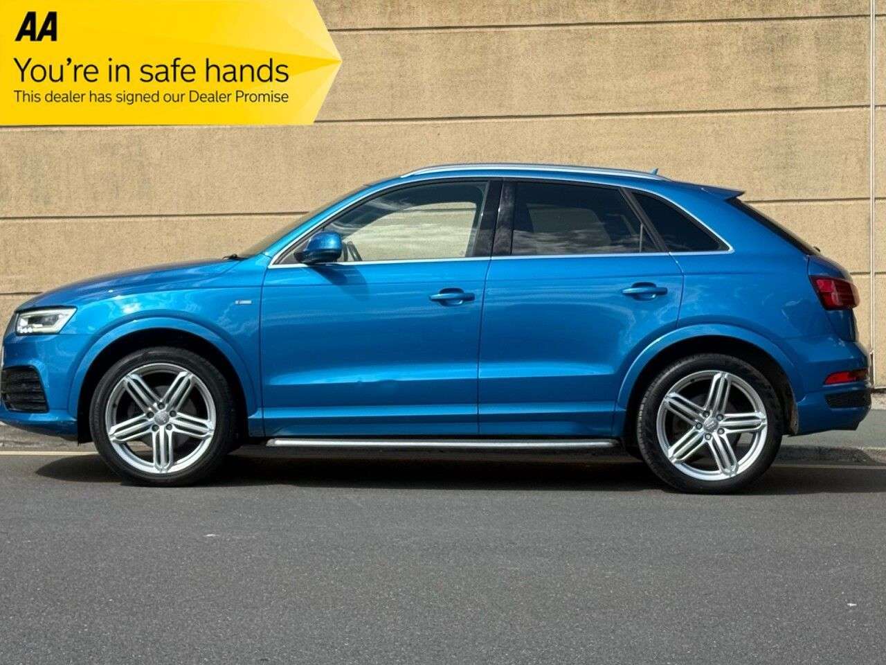 2015 AUDI Q3 2015 AUDI Q3