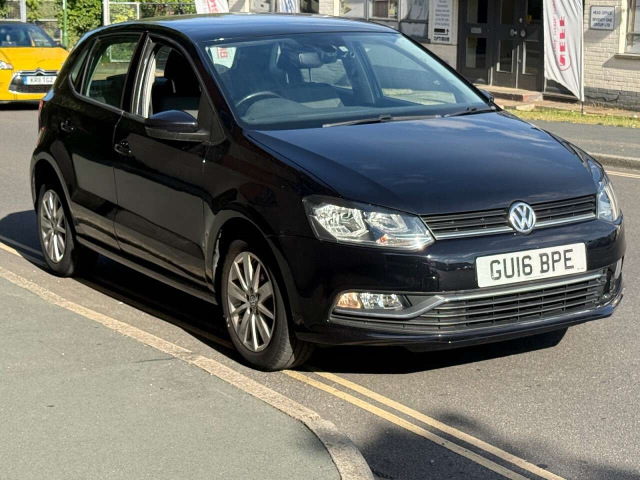 A 2016 VOLKSWAGEN POLO 1.2 TSI BlueMotion Tech SE Hatchback 5dr Petrol Manual Euro 6 (s/s) (90 ps) A 2016 VOLKSWAGEN POLO 1.2 TSI BlueMotion Tech SE Hatchback 5dr Petrol Manual Euro 6 (s/s) (90 ps)
