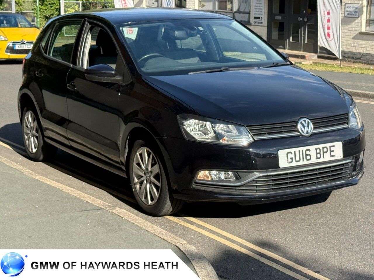 A 2016 VOLKSWAGEN POLO 1.2 TSI BlueMotion Tech SE Hatchback 5dr Petrol Manual Euro 6 (s/s) (90 ps) A 2016 VOLKSWAGEN POLO 1.2 TSI BlueMotion Tech SE Hatchback 5dr Petrol Manual Euro 6 (s/s) (90 ps)