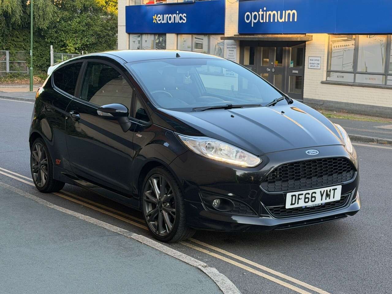 A 2017 FORD FIESTA 1.0T EcoBoost ST-Line Hatchback 3dr Petrol Manual Euro 6 (s/s) (100 ps) A 2017 FORD FIESTA 1.0T EcoBoost ST-Line Hatchback 3dr Petrol Manual Euro 6 (s/s) (100 ps)
