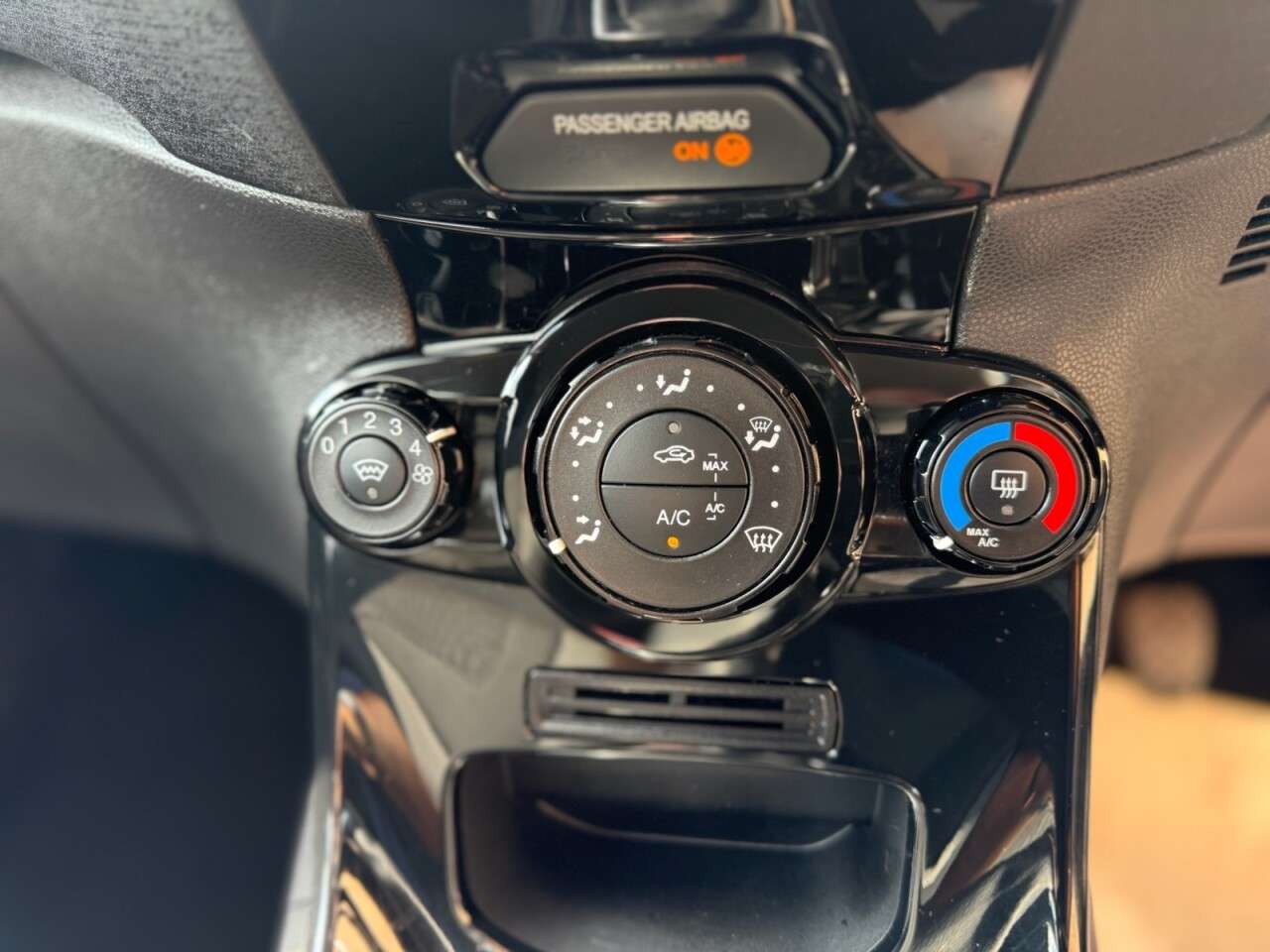 2016 FORD FIESTA 2016 FORD FIESTA