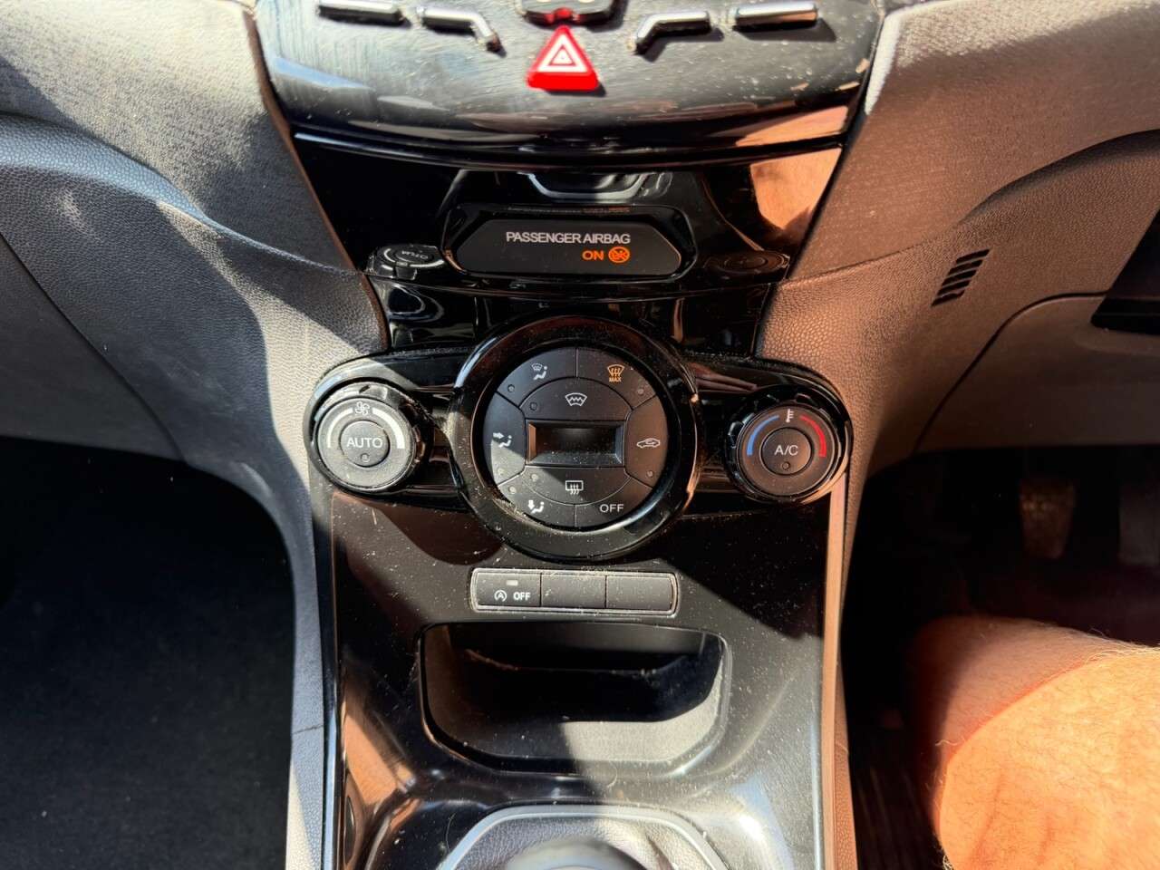2014 FORD FIESTA 2014 FORD FIESTA