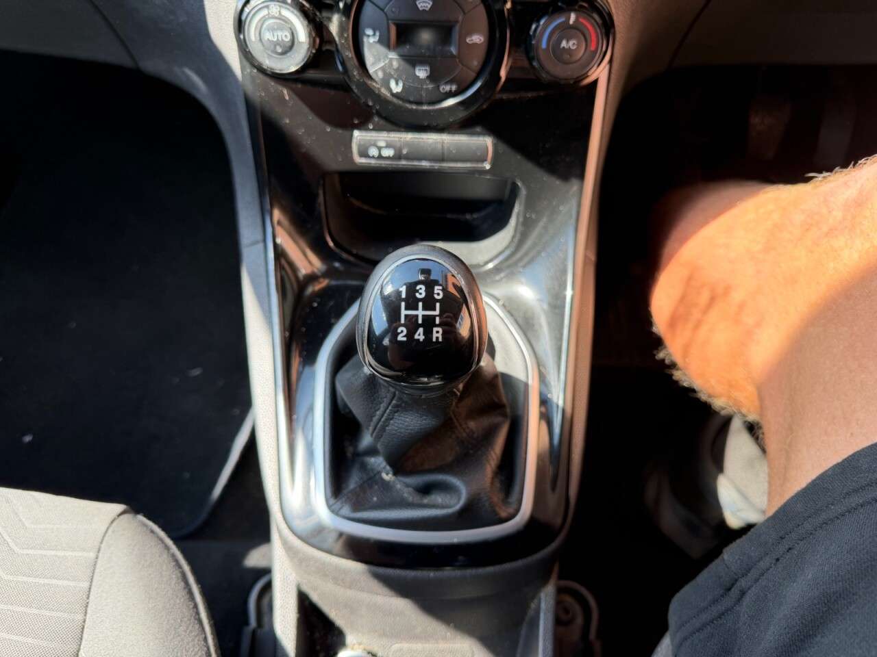 2014 FORD FIESTA 2014 FORD FIESTA