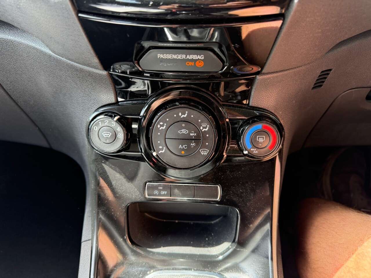 2016 FORD FIESTA 2016 FORD FIESTA
