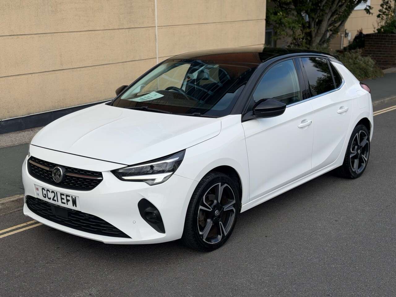 A 2021 VAUXHALL CORSA 1.2 Griffin Edition Hatchback 5dr Petrol Manual Euro 6 (75 ps) 12 MONTH WAR A 2021 VAUXHALL CORSA 1.2 Griffin Edition Hatchback 5dr Petrol Manual Euro 6 (75 ps) 12 MONTH WAR