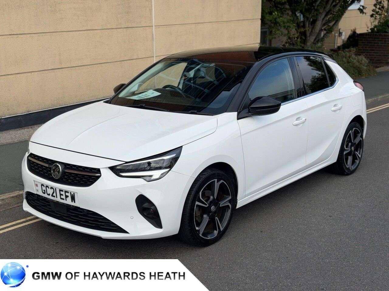 A 2021 VAUXHALL CORSA 1.2 Griffin Edition Hatchback 5dr Petrol Manual Euro 6 (75 ps) 12 MONTH WAR A 2021 VAUXHALL CORSA 1.2 Griffin Edition Hatchback 5dr Petrol Manual Euro 6 (75 ps) 12 MONTH WAR