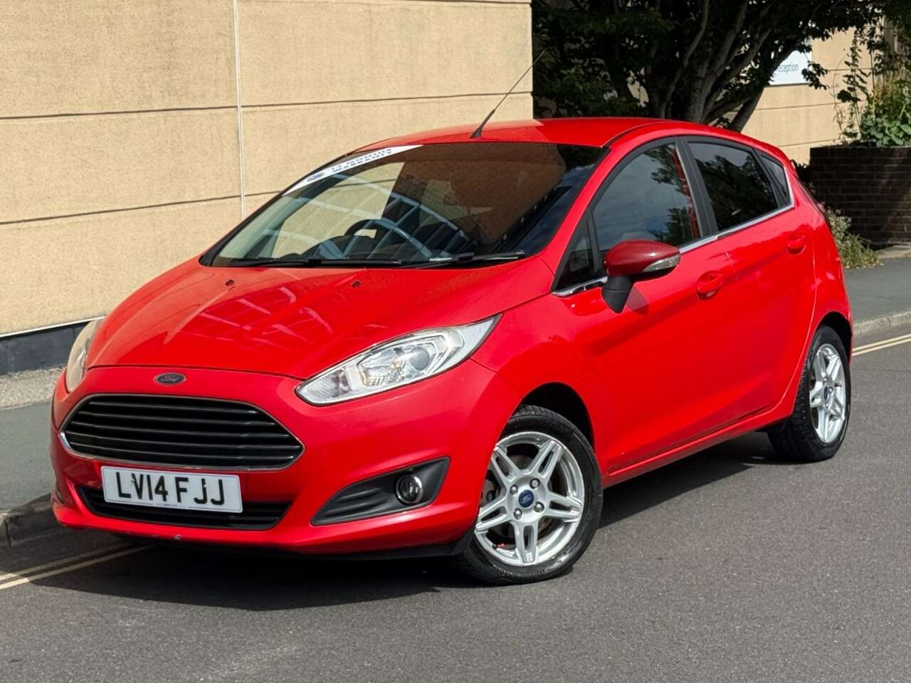 A 2014 FORD FIESTA 1.25 Zetec Hatchback 5dr Petrol Manual Euro 5 (82 ps) A 2014 FORD FIESTA 1.25 Zetec Hatchback 5dr Petrol Manual Euro 5 (82 ps)