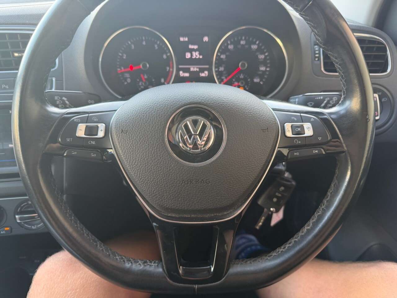 2017 VOLKSWAGEN POLO 2017 VOLKSWAGEN POLO