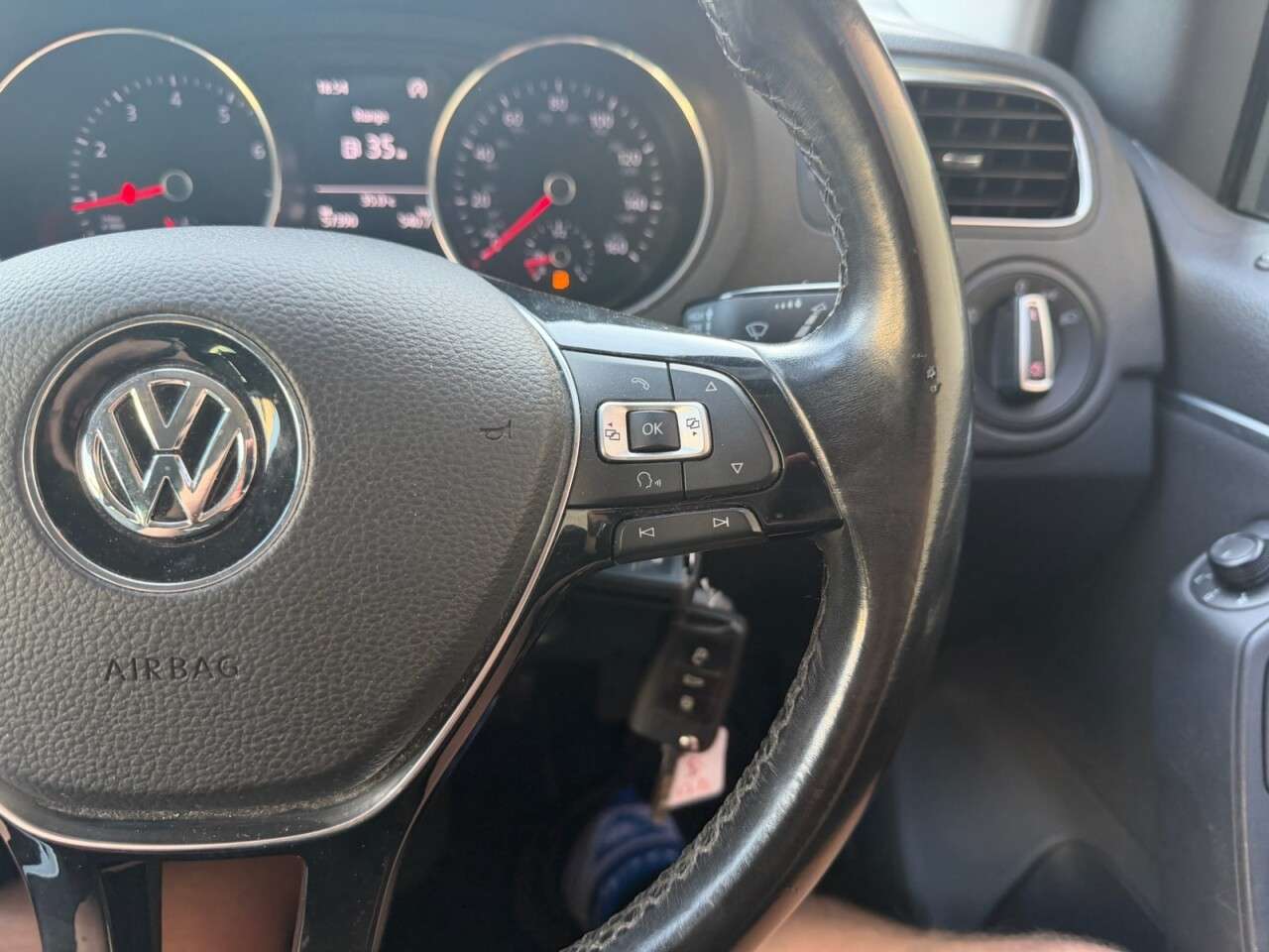 2017 VOLKSWAGEN POLO 2017 VOLKSWAGEN POLO