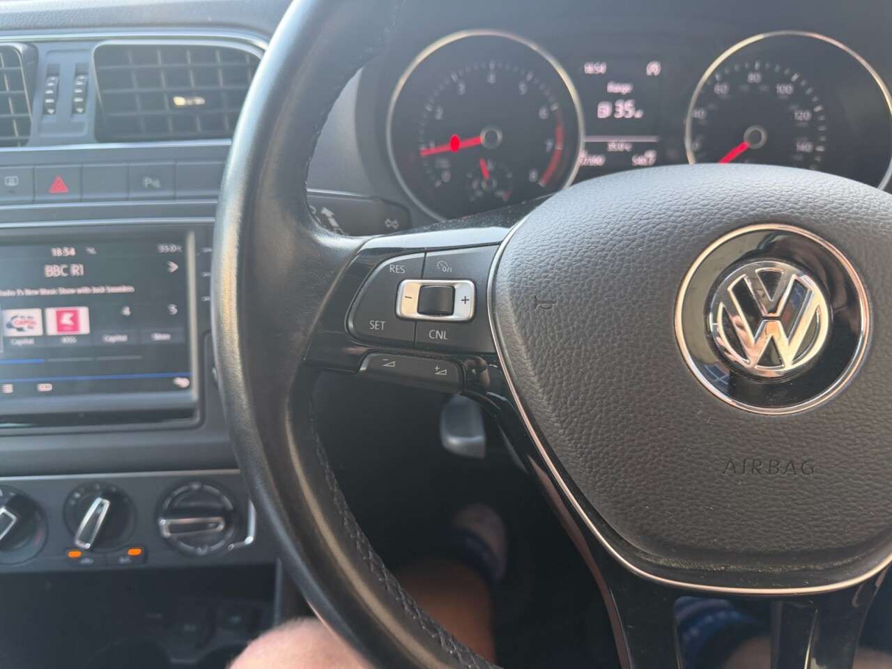 2017 VOLKSWAGEN POLO 2017 VOLKSWAGEN POLO