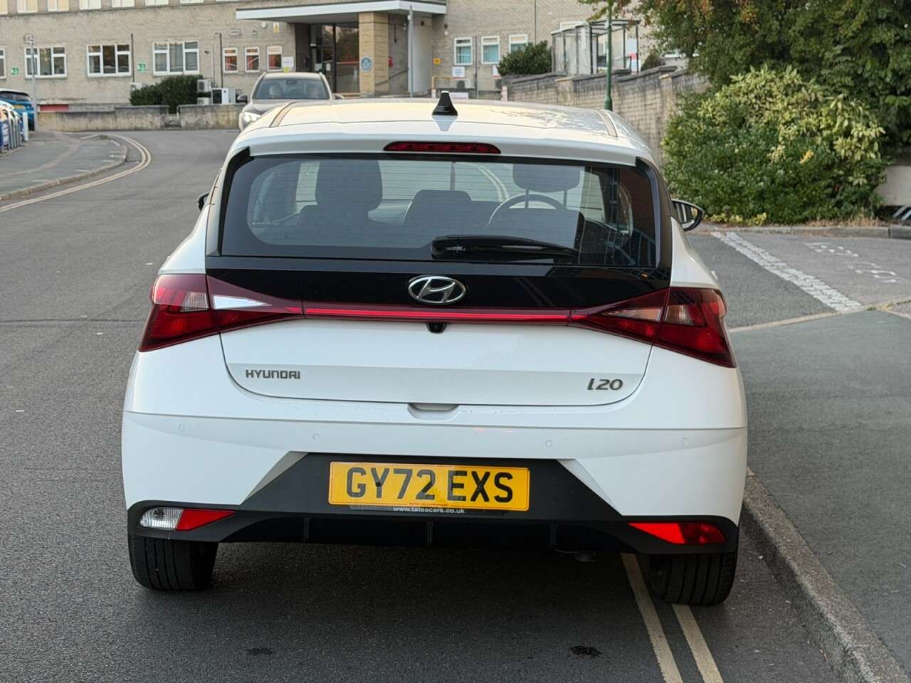 A 2022 HYUNDAI I20 1.0 T-GDi MHEV SE Connect Hatchback 5dr Petrol Hybrid Manual Euro 6 (s/s) ( A 2022 HYUNDAI I20 1.0 T-GDi MHEV SE Connect Hatchback 5dr Petrol Hybrid Manual Euro 6 (s/s) (
