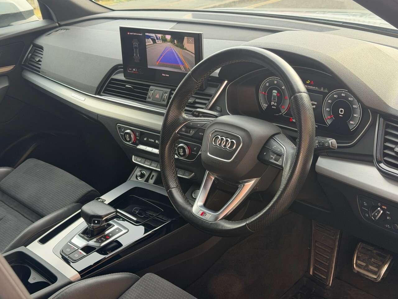 A 2020 AUDI Q5 2.0 TDI 40 S line SUV 5dr Diesel S Tronic quattro Euro 6 (s/s) (204 ps) A 2020 AUDI Q5 2.0 TDI 40 S line SUV 5dr Diesel S Tronic quattro Euro 6 (s/s) (204 ps)